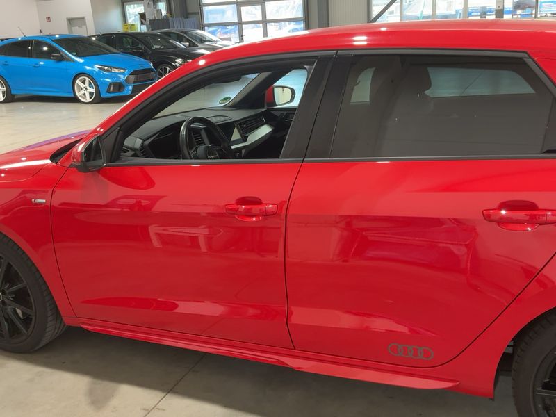 Audi A1 Sportback 40 TFSI S line — zdjęcie 4