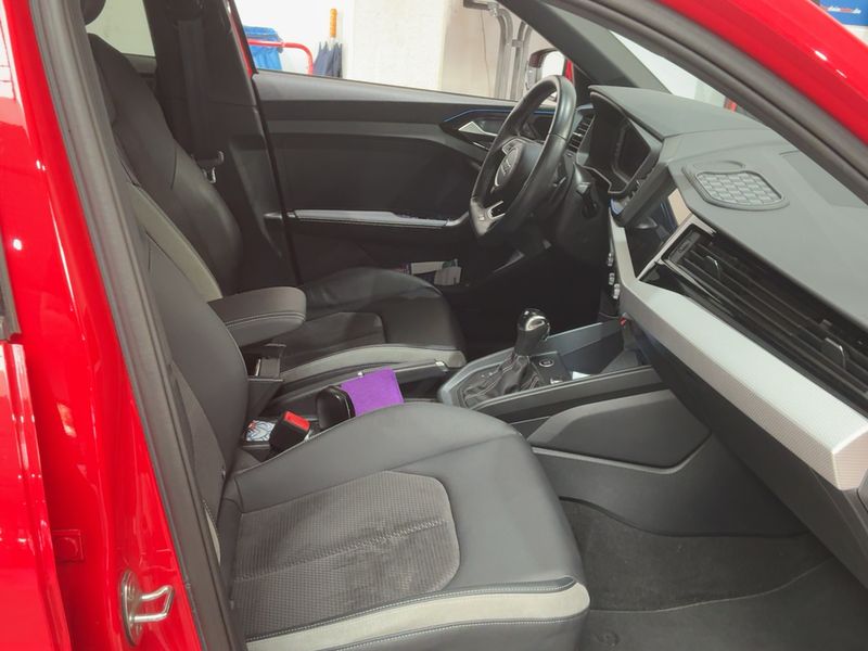 Audi A1 Sportback 40 TFSI S line — zdjęcie 11