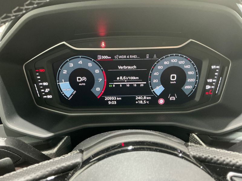 Audi A1 Sportback 40 TFSI S line — zdjęcie 13