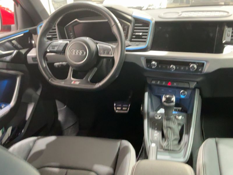 Audi A1 Sportback 40 TFSI S line — zdjęcie 12