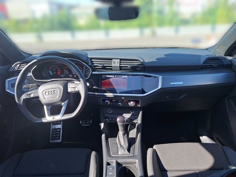 Audi Q3 35 TFSI Mild-Hybrid S line — zdjęcie 12