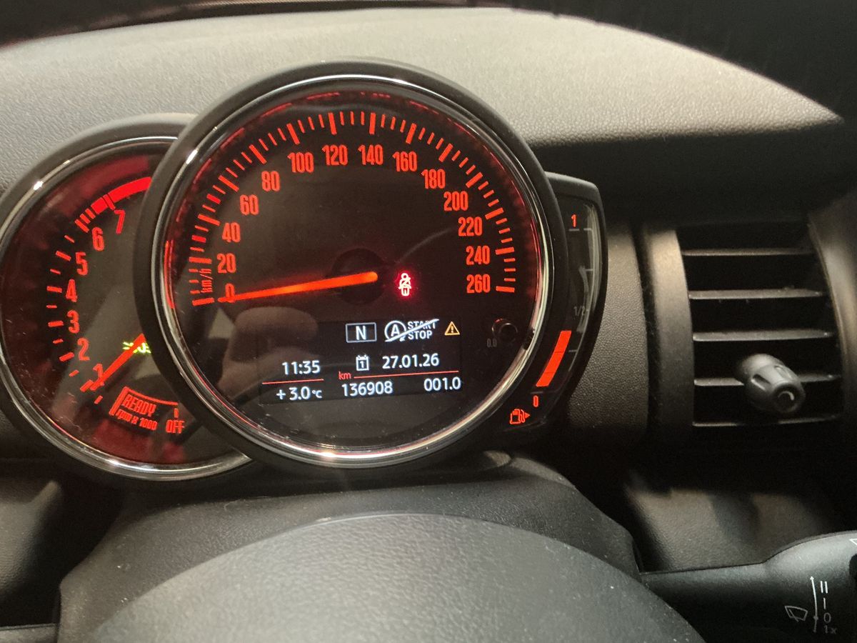 MINI One 2019 — photo 19