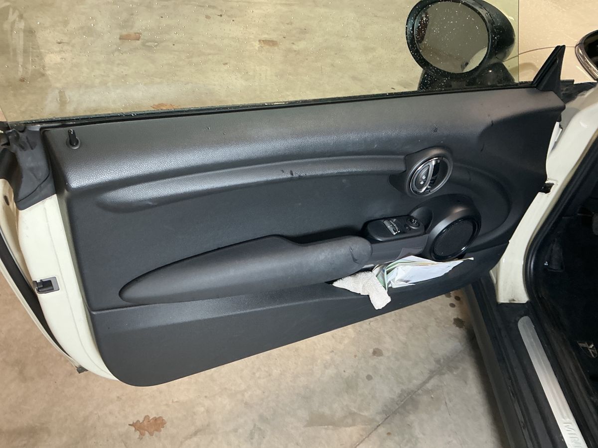 MINI One 2019 — photo 28