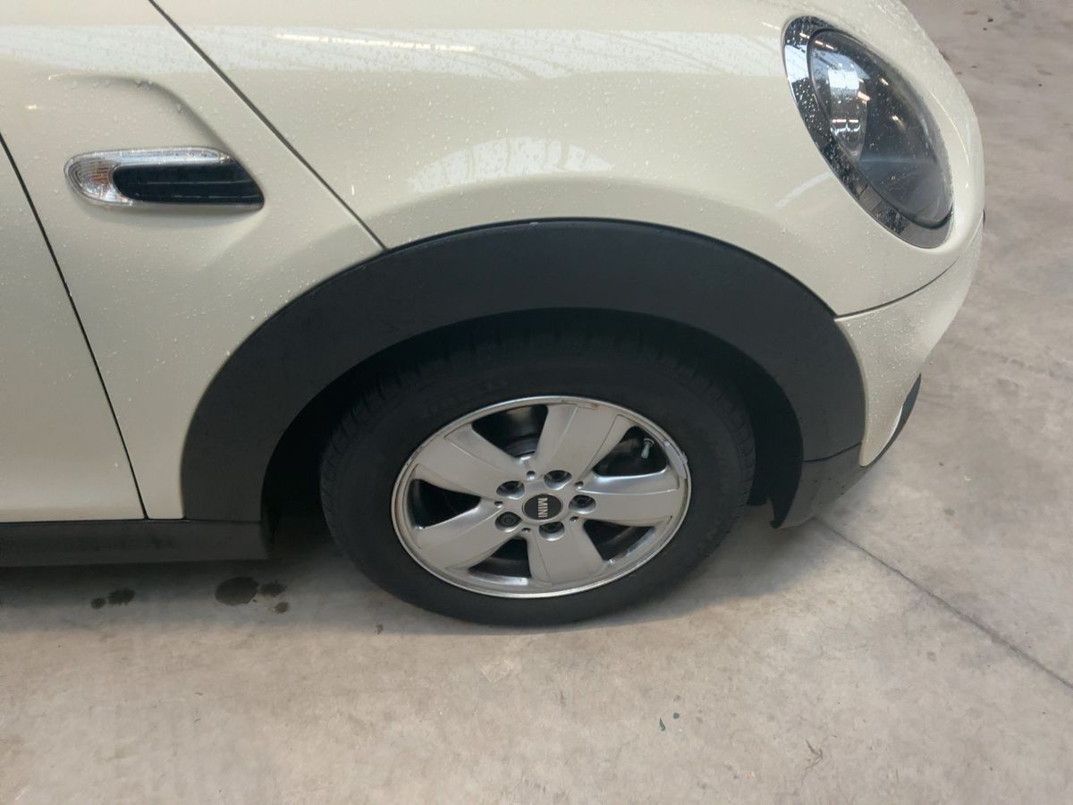MINI One 2019 — photo 12