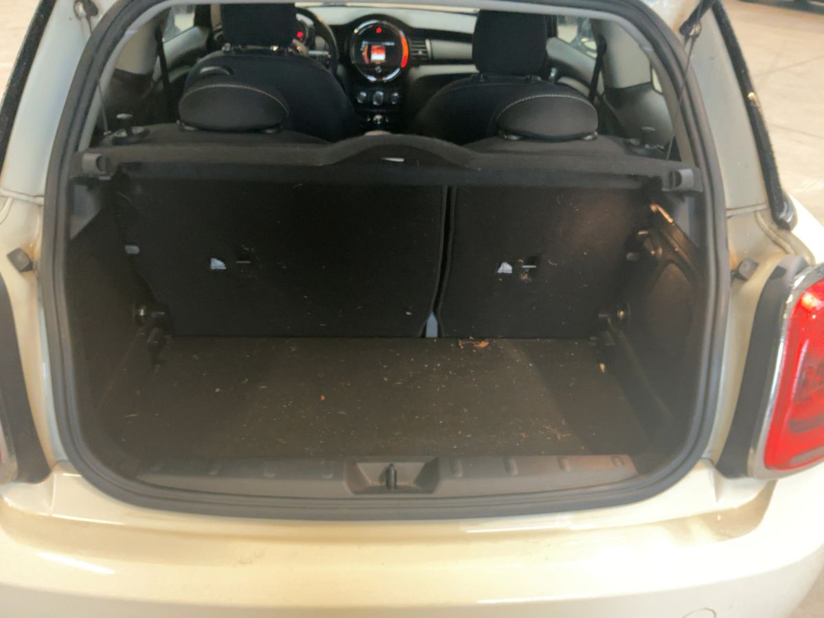 MINI One 2019 — photo 16