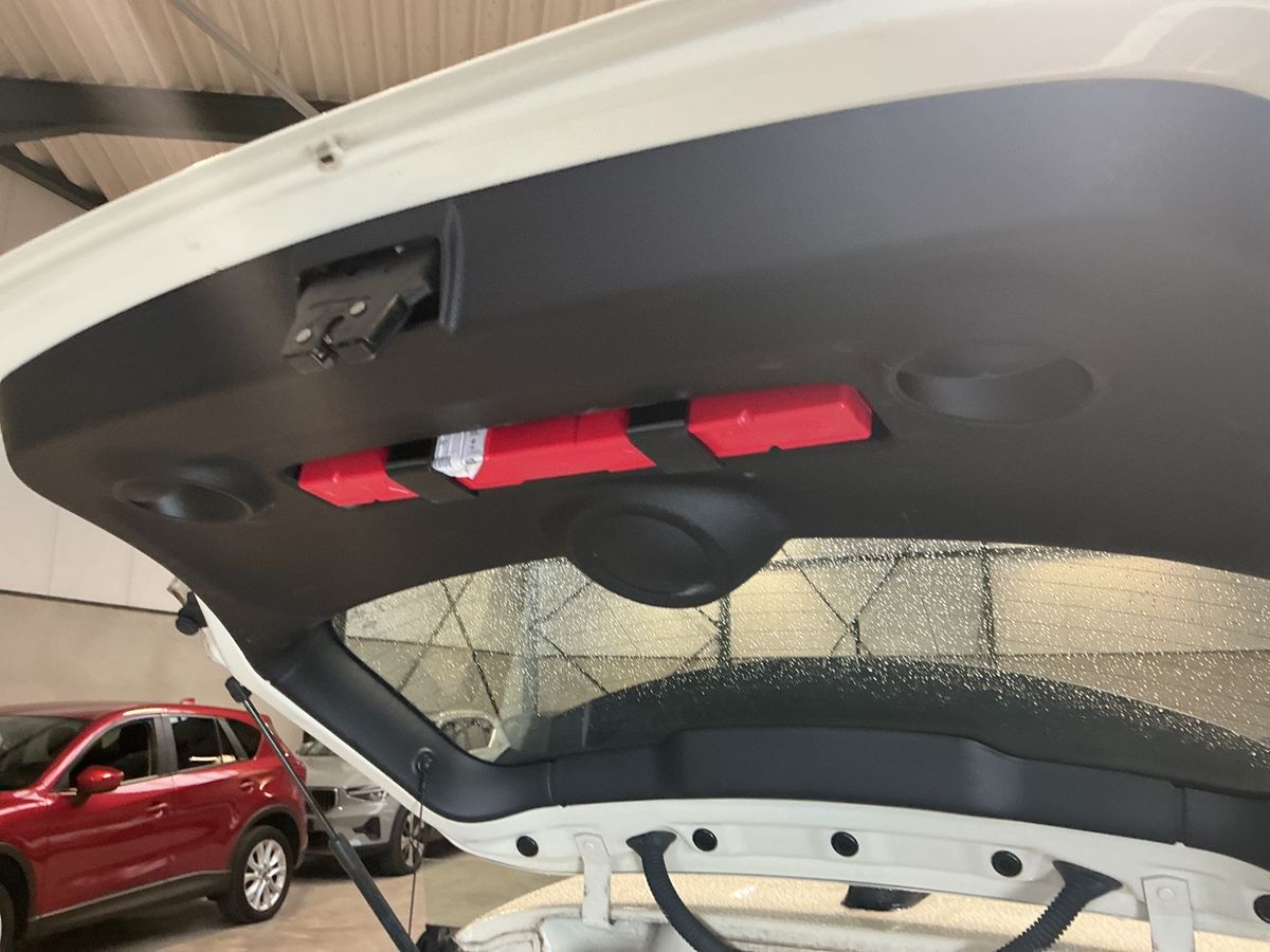 MINI One 2019 — photo 29