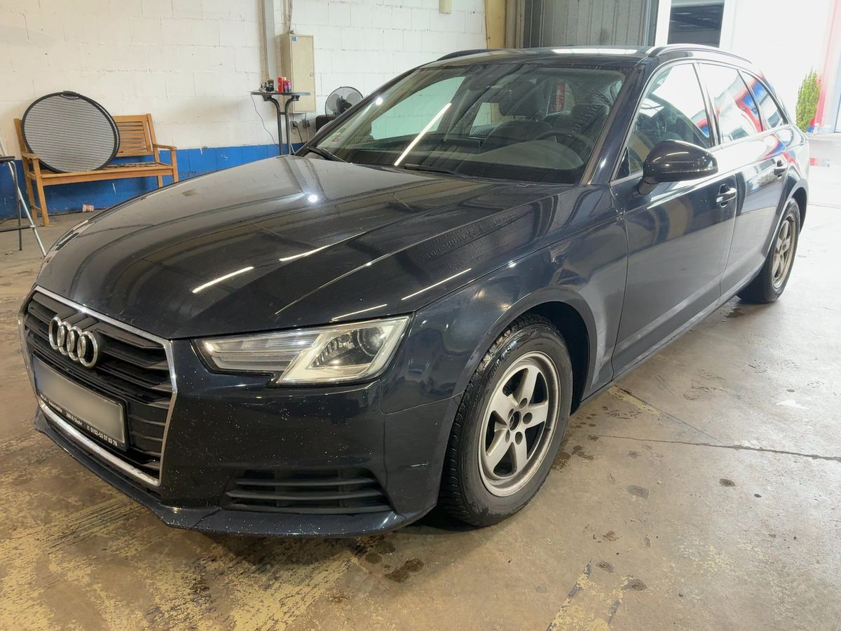 Audi A4 2016 — photo 1