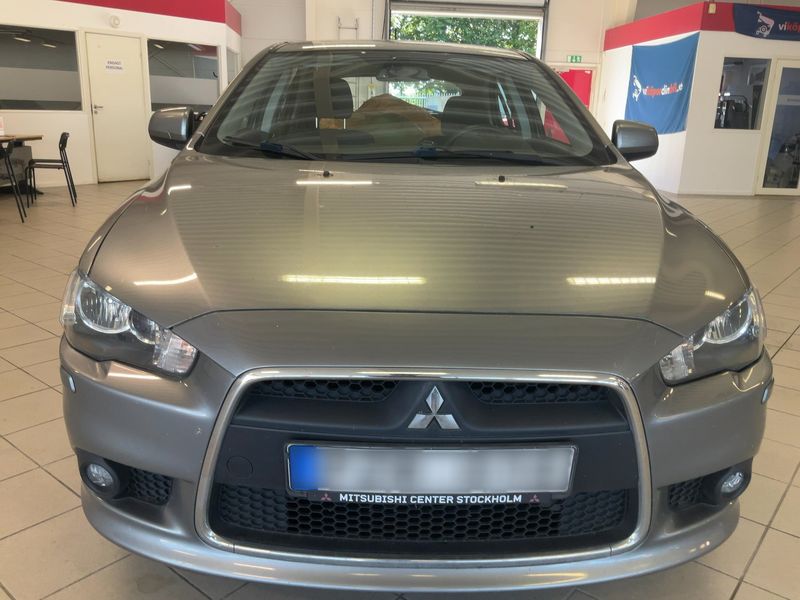 Mitsubishi Lancer 1.6 Lancer — zdjęcie 9