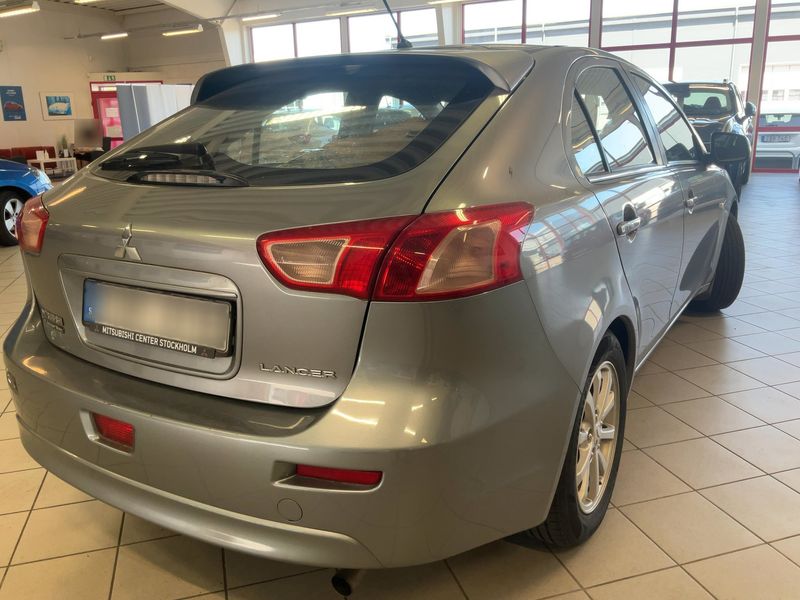 Mitsubishi Lancer 1.6 Lancer — zdjęcie 6