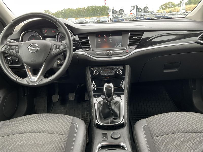 Opel Astra 1.4 SIDI Turbo Innovation — zdjęcie 12