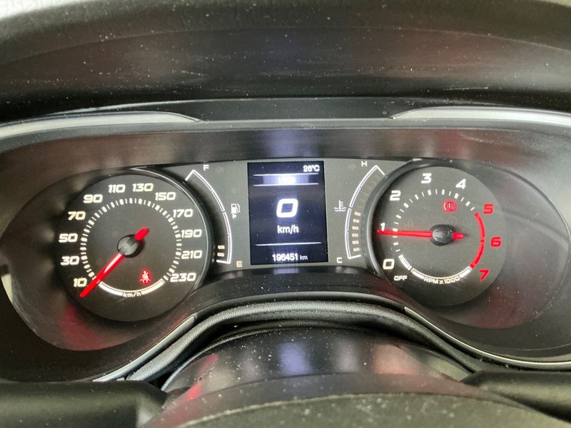 Fiat Tipo 1.6 JTDM Lounge — zdjęcie 13