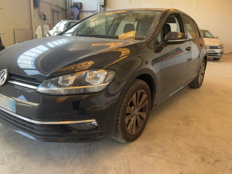 Volkswagen Golf VII 2.0 TDI Confortline Business BlueMotion Tech 2020 – снимка 2