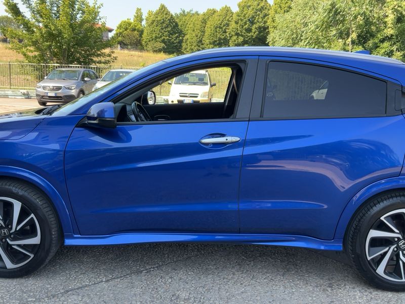 Honda HR-V 1.5 i-VTEC Executive — zdjęcie 4