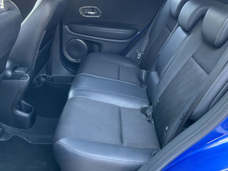 Honda HR-V 1.5 i-VTEC Executive — zdjęcie 14