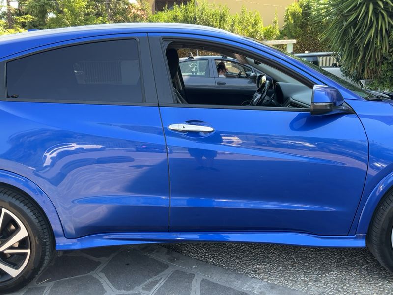 Honda HR-V 1.5 i-VTEC Executive — zdjęcie 7