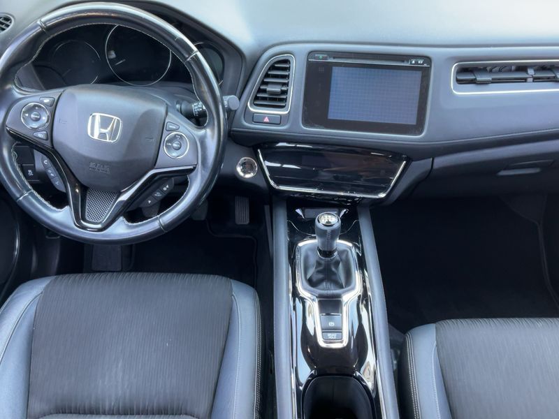 Honda HR-V 1.5 i-VTEC Executive — zdjęcie 12