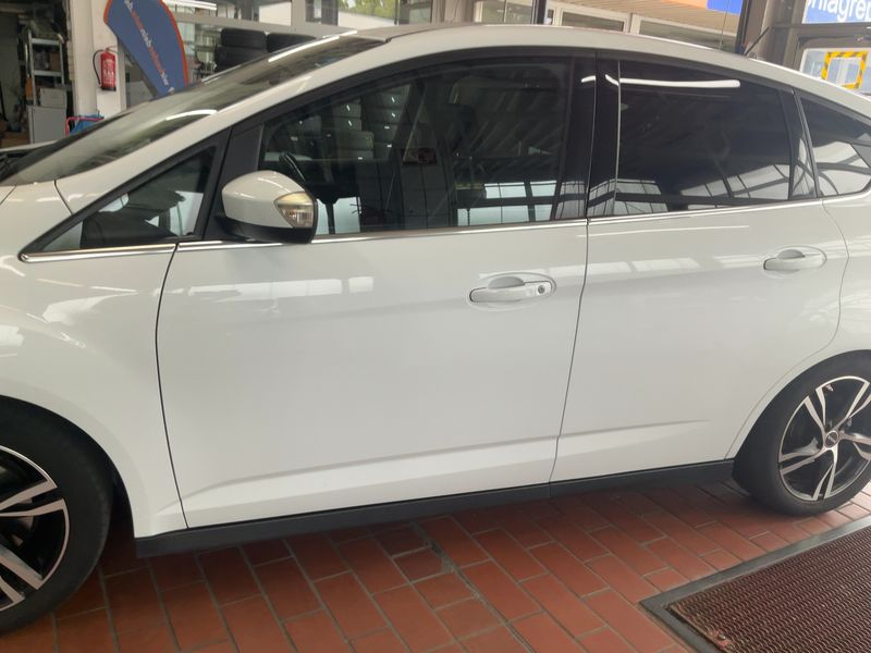 Ford C-Max 1.5 EcoBoost Titanium — zdjęcie 4
