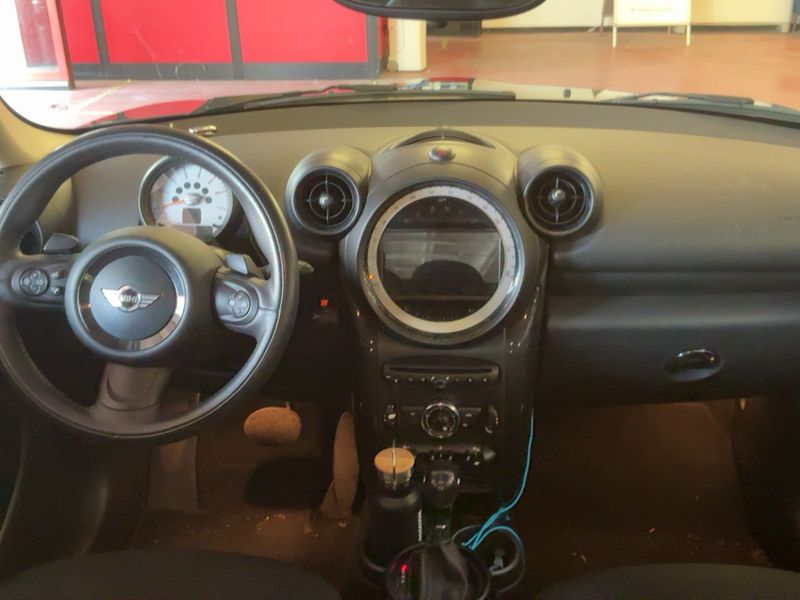 MINI Countryman Cooper D — zdjęcie 12