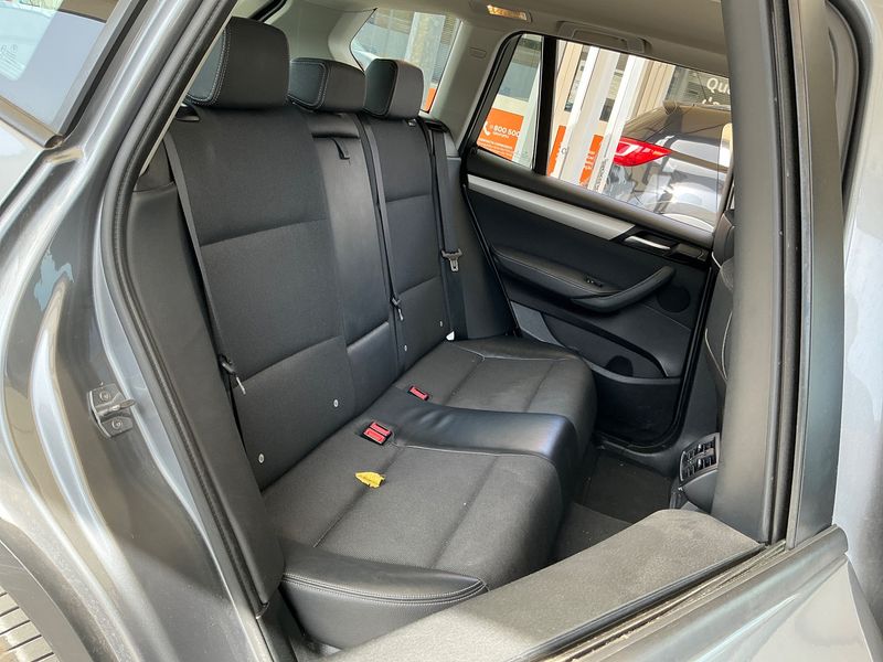 BMW X3 sDrive 18d — zdjęcie 14