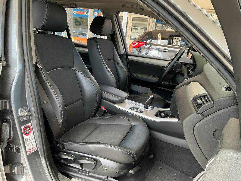 BMW X3 sDrive 18d — zdjęcie 11
