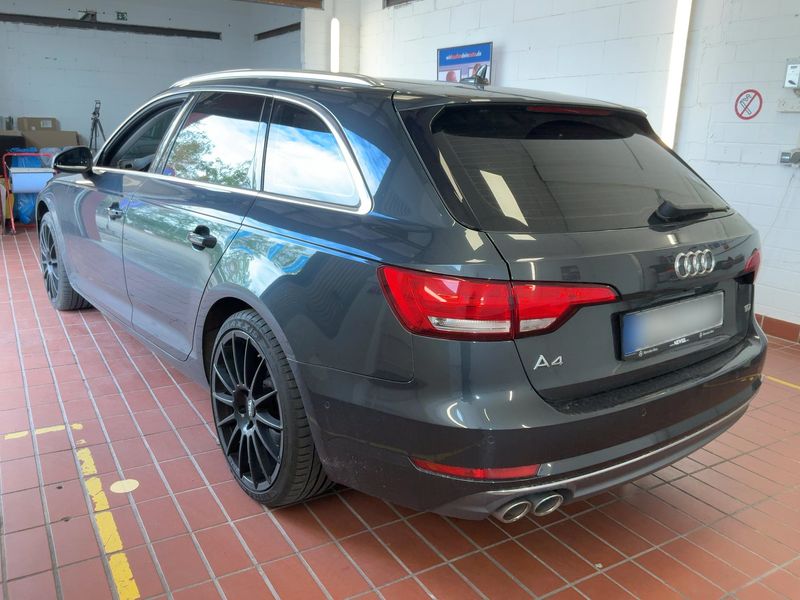 Audi A4 2.0 TDI Sport — zdjęcie 3
