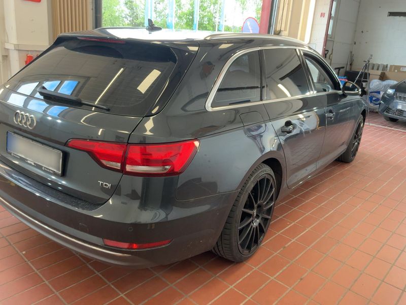 Audi A4 2.0 TDI Sport — zdjęcie 6