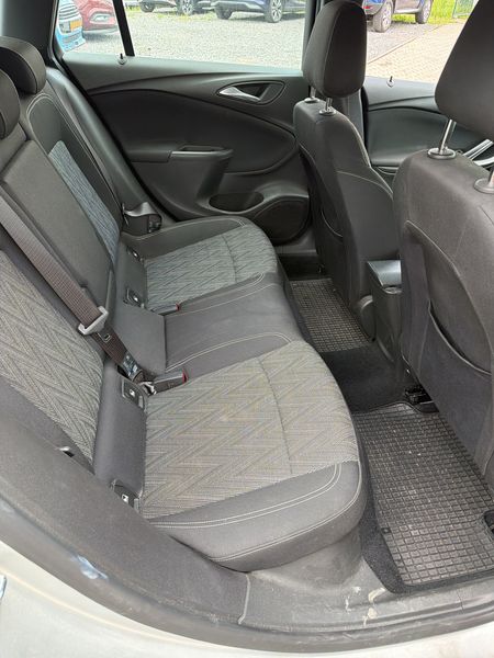 Opel Astra 1.5 CDTI Opel 2020 Start/Stop — zdjęcie 14