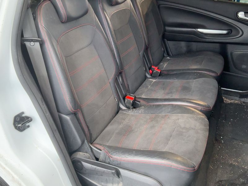 Ford S-Max 2.0 TDCi Titanium S — zdjęcie 14