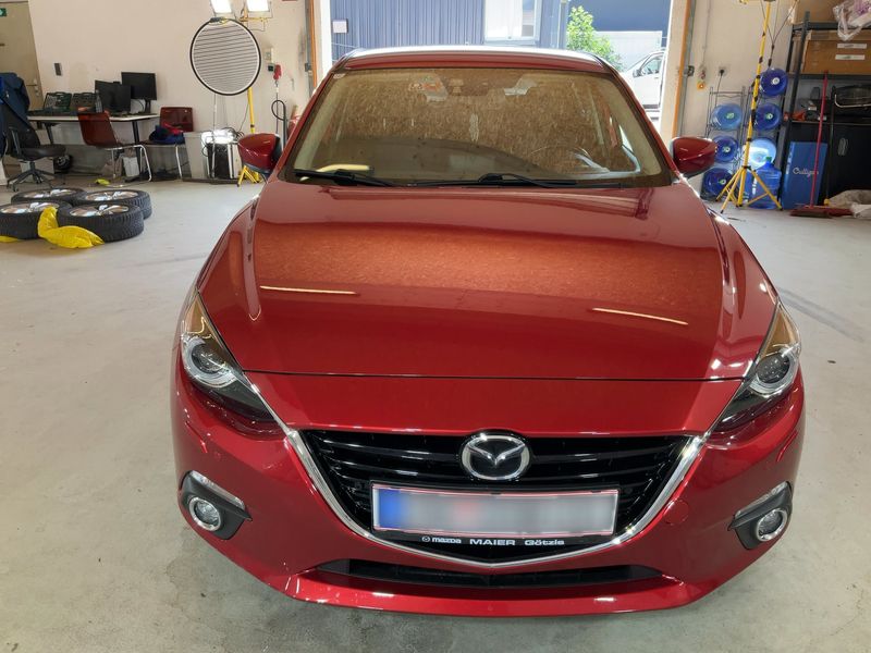 Mazda 3 2.0 Revolution — zdjęcie 9
