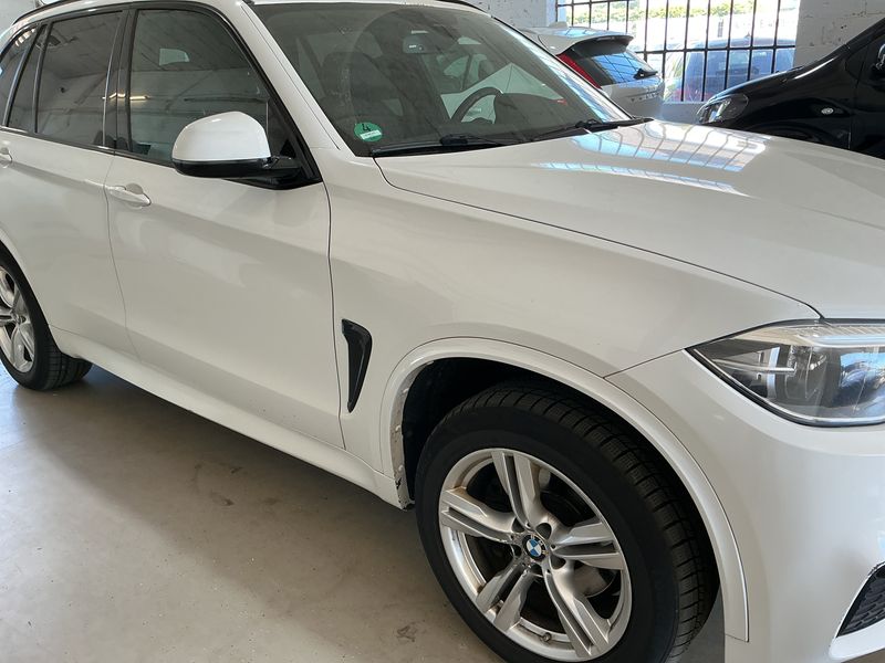 BMW X5 xDrive 40d — zdjęcie 25