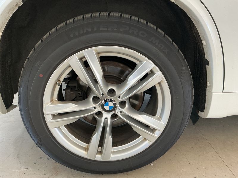 BMW X5 xDrive 40d — zdjęcie 23