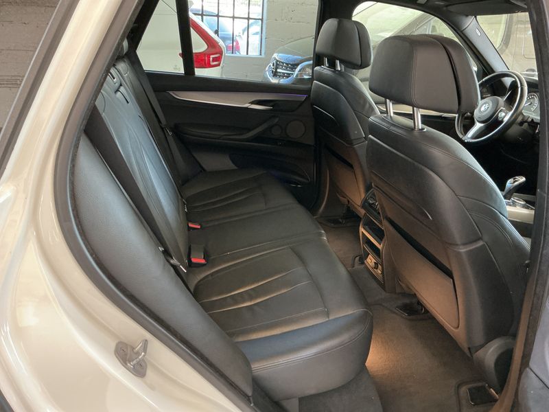 BMW X5 xDrive 40d — zdjęcie 14