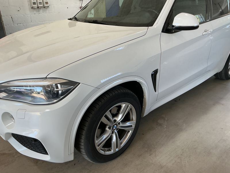 BMW X5 xDrive 40d — zdjęcie 21
