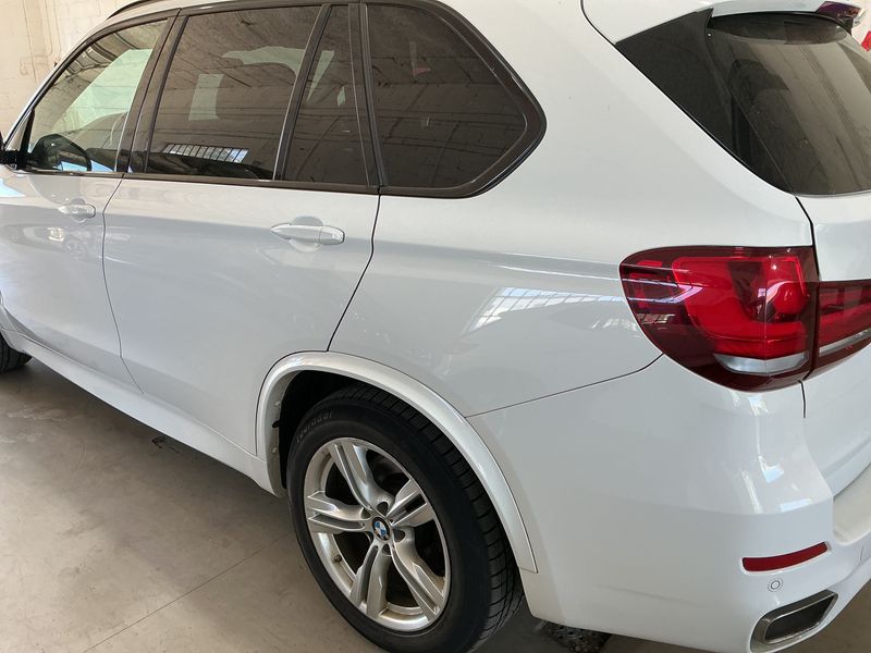 BMW X5 xDrive 40d — zdjęcie 20
