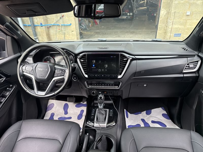 Isuzu D-MAX 1.9 Turbodiesel Double Cab 4WD L — zdjęcie 11