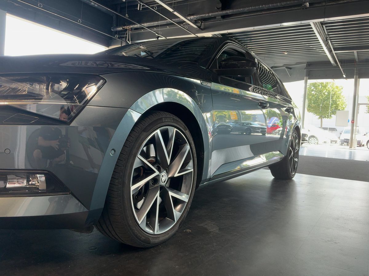 Skoda Superb 2.0 TSI SportLine 4x4