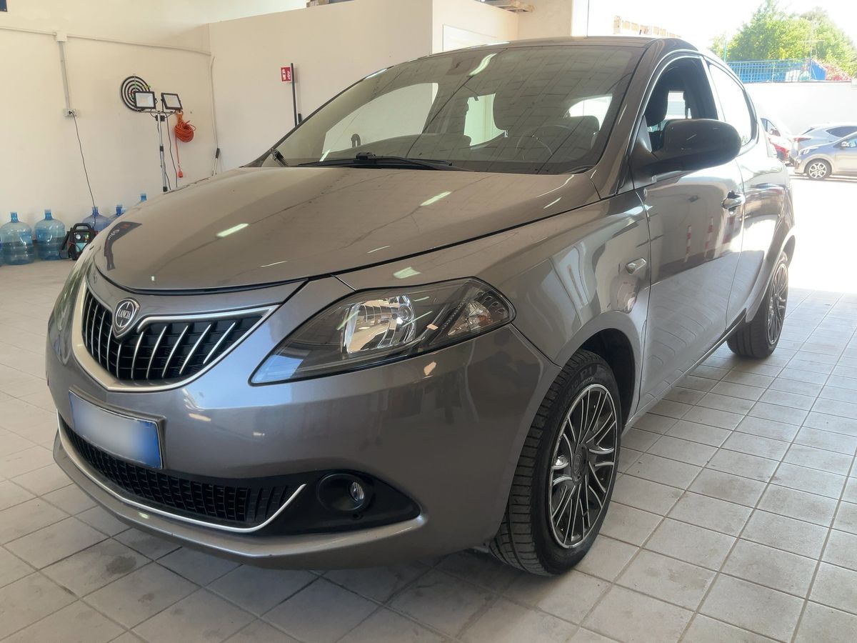 Lancia Ypsilon 2022