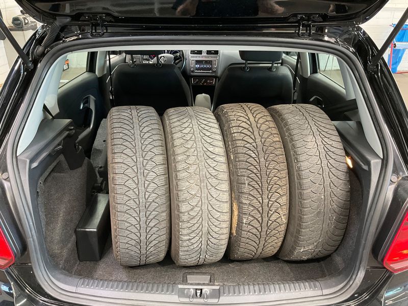 Volkswagen Polo 1.2 TSI Comfortline BlueMotion Tech 2015 – снимка 16