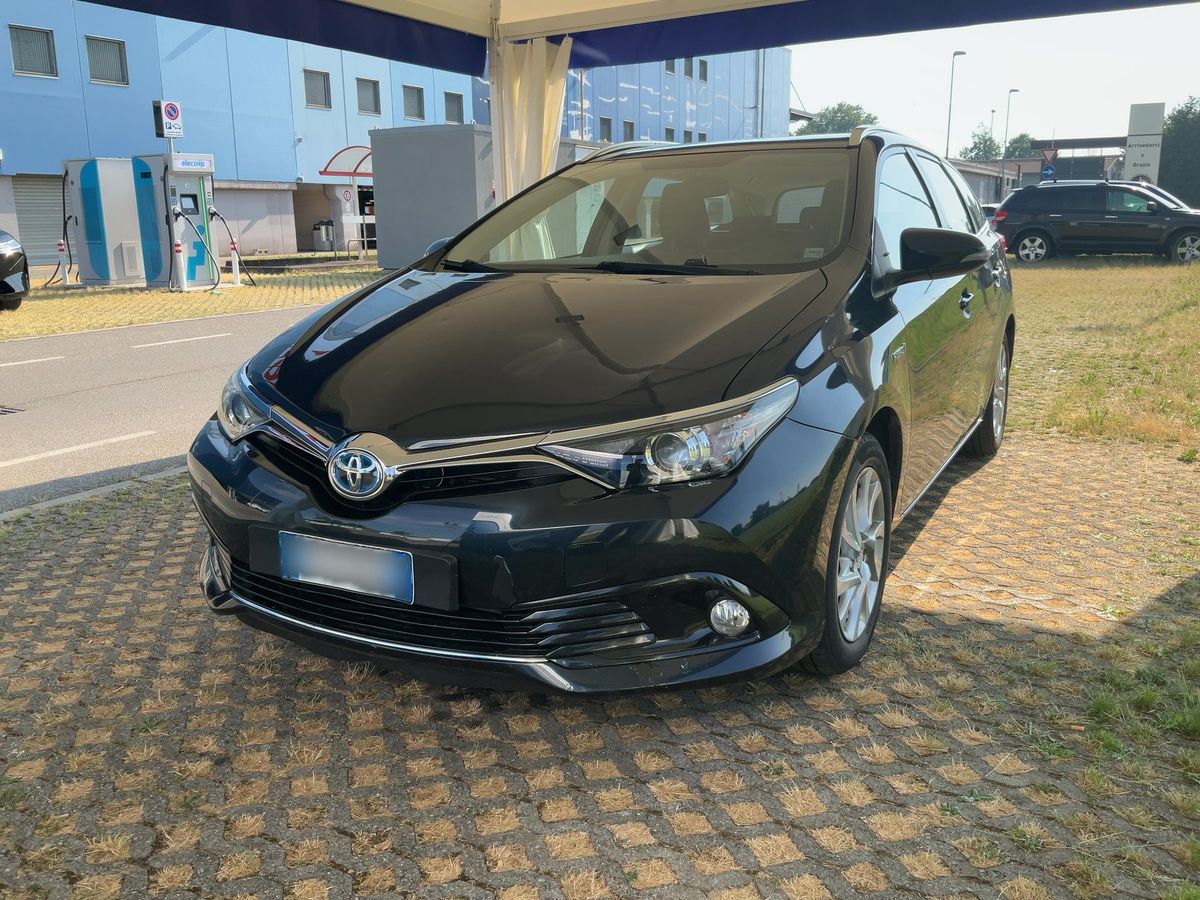 Toyota Auris 2016