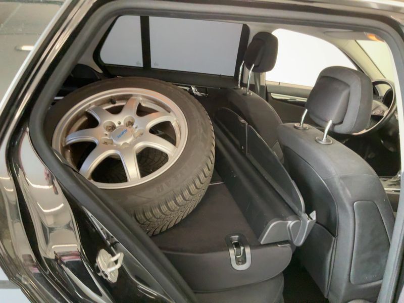 Mercedes-Benz C-Klasse C 180 CGI T BlueEfficiency Classic — zdjęcie 14