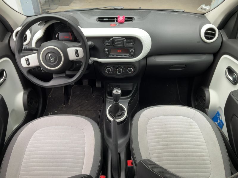 Renault Twingo 1.0 SCe Zen — zdjęcie 12