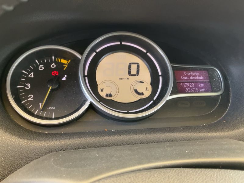 Renault Megane 1.6 Color Edition — zdjęcie 13