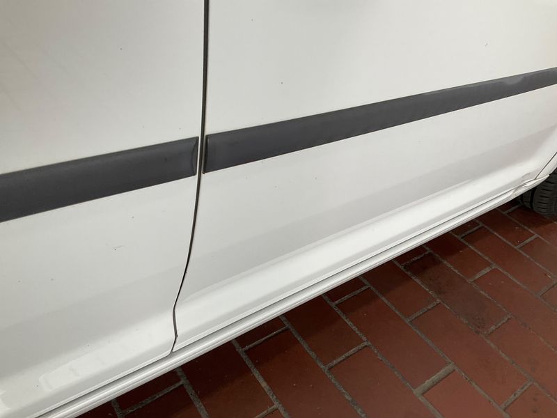 Volkswagen Touran 1.6 TDI Trendline 2014 – снимка 31