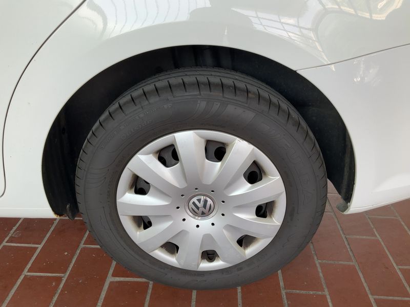 Volkswagen Touran 1.6 TDI Trendline 2014 – снимка 5