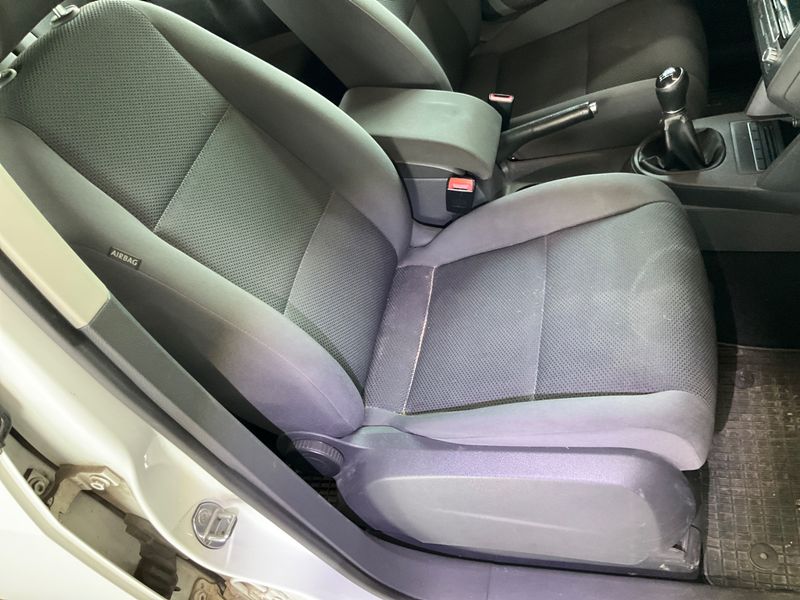 Volkswagen Touran 1.6 TDI Trendline 2014 – снимка 44