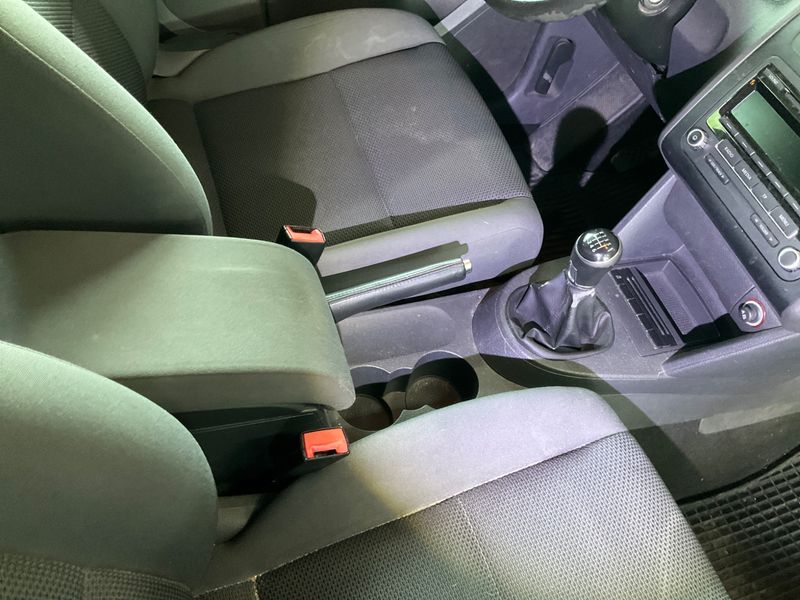 Volkswagen Touran 1.6 TDI Trendline 2014 – снимка 36