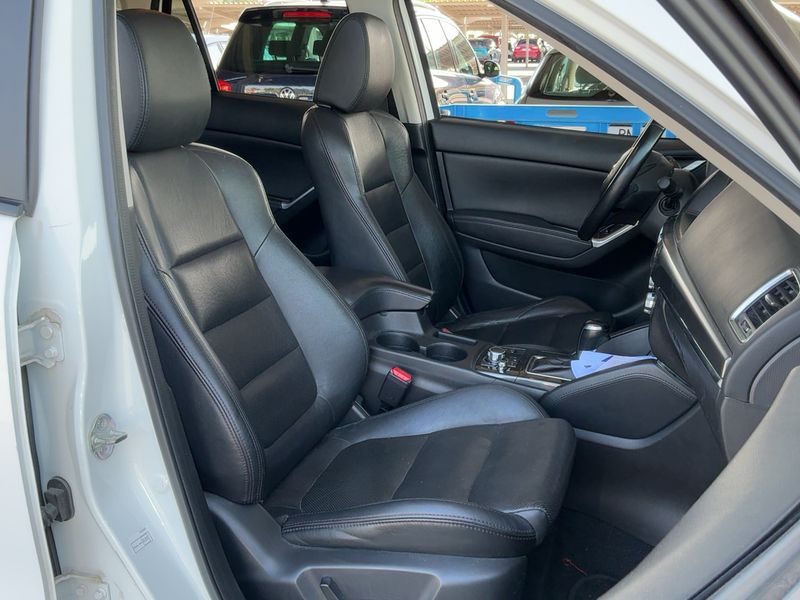 Mazda CX-5 2.2 Turbodiesel Luxury 4WD — zdjęcie 11