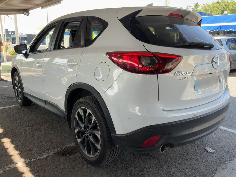 Mazda CX-5 2.2 Turbodiesel Luxury 4WD — zdjęcie 3