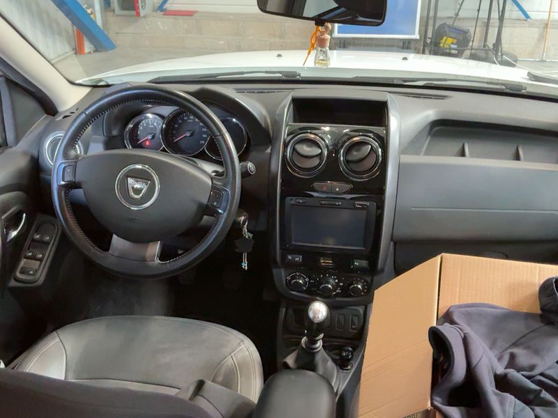 Dacia Duster 1.5 dCi Black Shadow 4x2 — zdjęcie 12