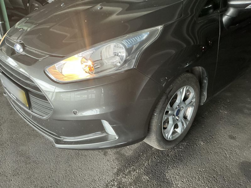 Ford B-Max 1.0 EcoBoost SYNC Edition